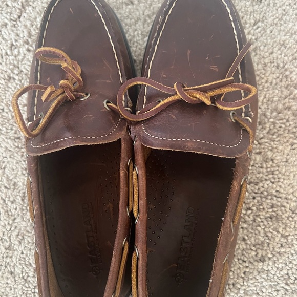 Shoes - Picture 4 of 4